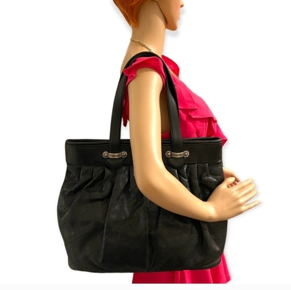 Chanel Black Diamond Stitch Lambskin Silvertone Large Shoulder Bag Tote - Picture 4 of 14